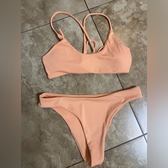 SHEIN RIBBED CORAL SWIMSUIT SZ MEDIUM - Picture 4 of 7